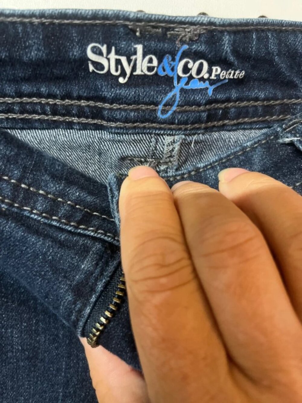 Style & Co - Picture 2 of 6